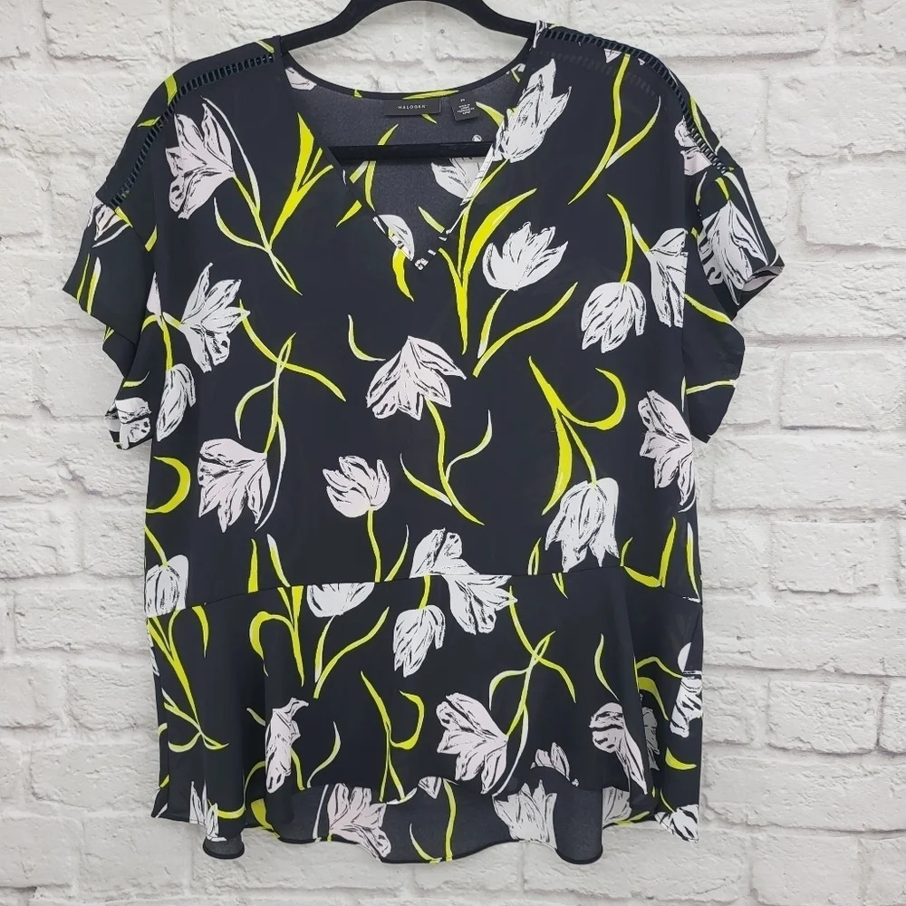 Halogen Women's Black Neon Yellow/White Floral Short Sleeve Ruffle Hem Top Sz M